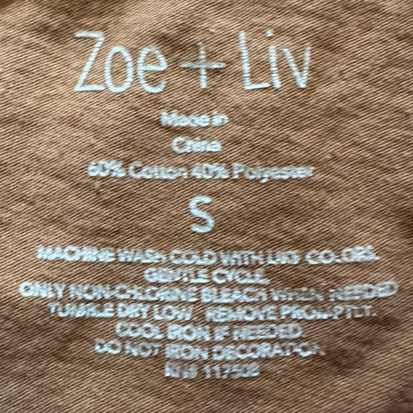 Zoe + Liv Brown Roam Free Out West Buffalo / Bison Graphic T-Shirt Size Small - Picture 4 of 4